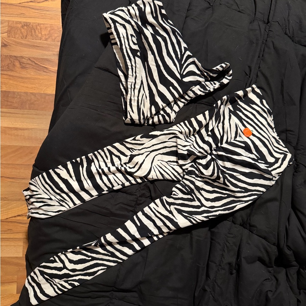 Zebra Print bra and Leggings peached by Nellie set